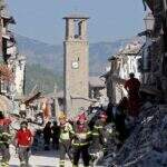 Itália tem funerais e dia de luto por vítimas de terremoto