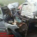 Quatro pessoas morrem em acidente entre carreta e Fiat Uno