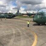 Aviões da FAB com corpos de vítimas do acidente da Chapecoense deixam a Colômbia