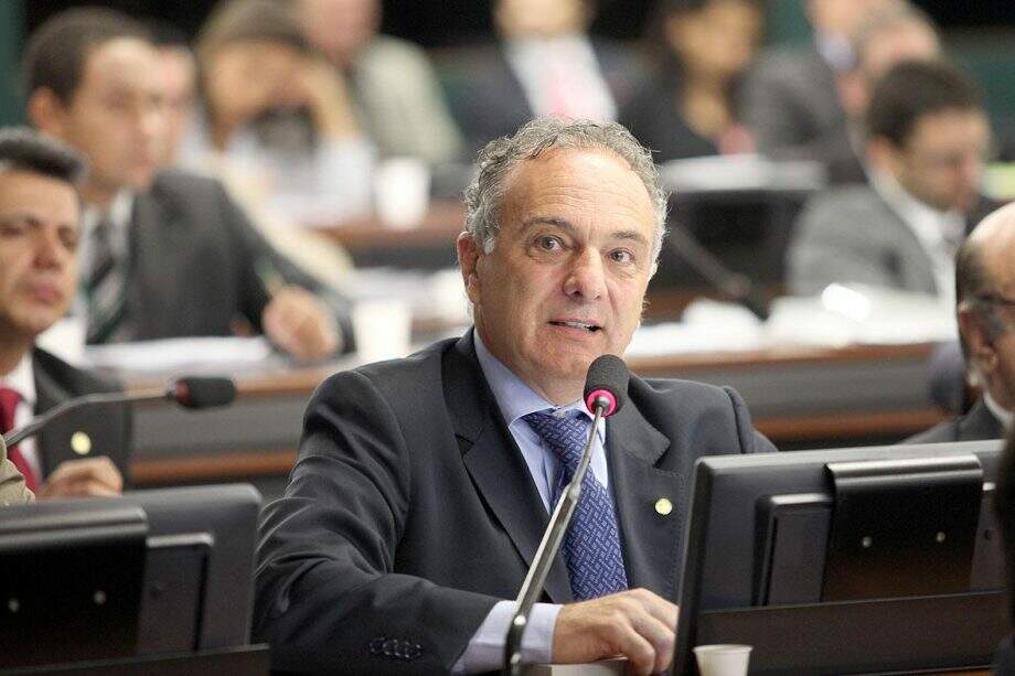 Bancada do PSDB elege Ricardo Tripoli para líder na Câmara
