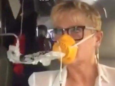 VÍDEO: Avião de Xuxa é atingido por raio e faz pouso de emergência