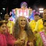 Desfile das Campeãs encanta público e lota Sambódromo até a festa da Mangueira