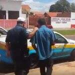 Motorista que ‘bebe desde os 14’ tenta subornar policiais com R$ 200