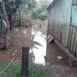 Rio Apa começa a baixar, mas famílias continuam desalojadas