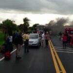 VÍDEO: pane mecânica provoca incêndio em ônibus que seguia da Capital para Porto Murtinho