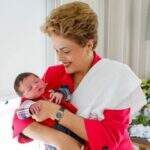 Vovó coruja, presidente Dilma Rousseff apresenta o neto Guilherme em seu Facebook