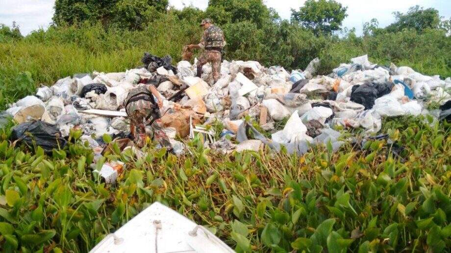 PMA encontra quase duas toneladas de lixo em pleno Pantanal