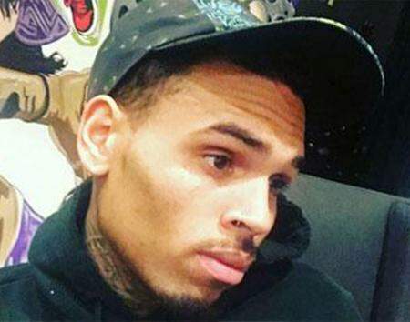 Acusação de agredir brasileira, rapper Chris Brown desabafa na web