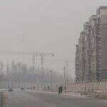 Pequim fechará 2,5 mil empresas poluidoras de ar em 2016