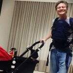 Michel Teló posa com mochila canguru à espera da filha, Melinda: ‘Tudo pronto’