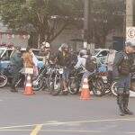 Blitz fiscaliza motos no centro da Capital em ‘Operação MS Seguro’