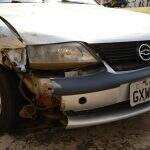Carro para ‘do nada’ na Afonso Pena e causa acidente com outros dois veículos