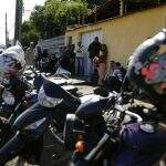 Blitzes na Capital deixam motociclistas com documentação atrasada a pé