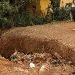 VÍDEO: cratera já ‘engoliu’ três carros, mulher e criança no Lageado