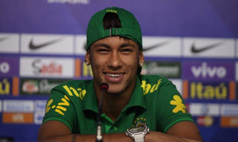 Neymar se mostra feliz e diz que é hora de esquecer derrotas e focar na vitória