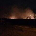 Chuva apaga incêndio que durava 2 dias em lixão de Campo Grande