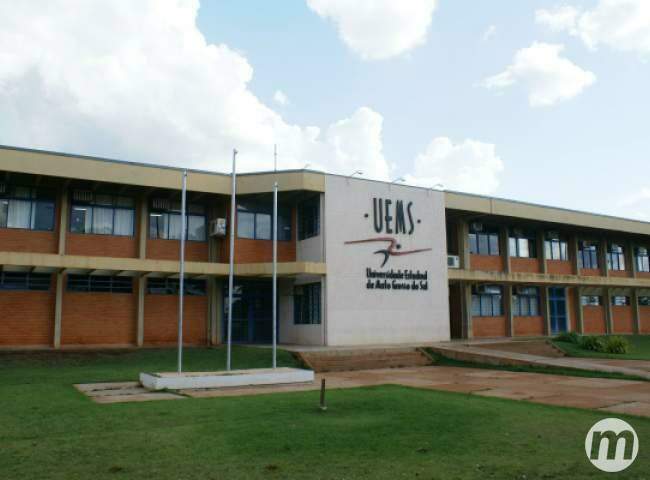 Com salário de R$ 9,7 mil, UEMS abre vagas para professores temporários