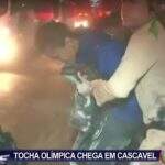 VÍDEO: Homem é preso após tentar apagar a Tocha Olímpica com extintor no Paraná