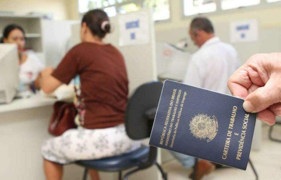 MS abre 562 vagas e alcança 3º melhor resultado do país em maio