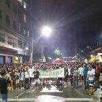Marcha pela legalização da maconha reúne manifestantes de 16 estados no Recife