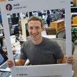 Foto revela que Zuckerberg tapa webcam com fita; entenda o motivo