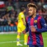 Neymar anuncia renovação de contrato com o Barcelona por 5 anos