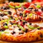 Com lucro revertido ao Cotolengo, Pizza do Bem mata bem mais que a fome