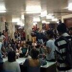 Estudantes da UFMG derrubam proibição de debate sobre impeachment