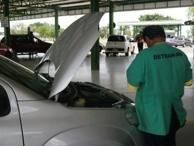 Detran-MS investiga se empresas ‘burlam’ vistorias em veículos irregulares