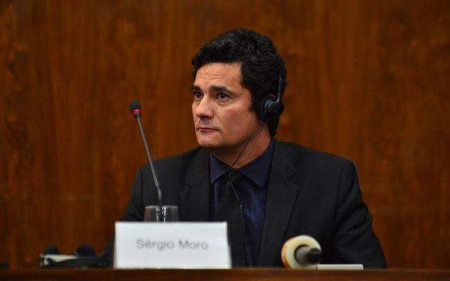 Juiz Moro proíbe anotações e gravação de sua própria palestra em São Paulo