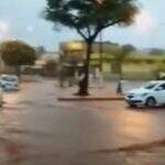 VÍDEO: Chuva causa alagamento em cidades no sul do Estado