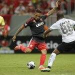 Flamengo empata em 1 a 1 com Figueirense, mas garante liderança no grupo