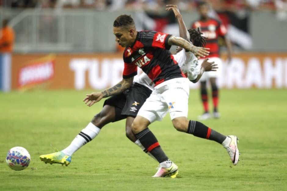 Em jogo nervoso, Flamengo e Vasco empatam no Mané Garrincha