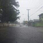 Chuva torrencial provoca alagamentos em vários pontos de Campo Grande
