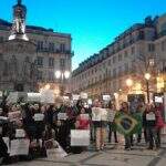 Brasileiros vão às ruas de Lisboa em manifestação de apoio ao governo Dilma