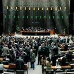 Um terço dos deputados e senadores estão na mira do STF