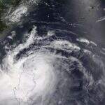 China emite alerta amarelo devido à aproximação do tufão Tokage