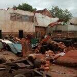 Vendaval destrói casas e derruba diversas árvores em Ivinhema