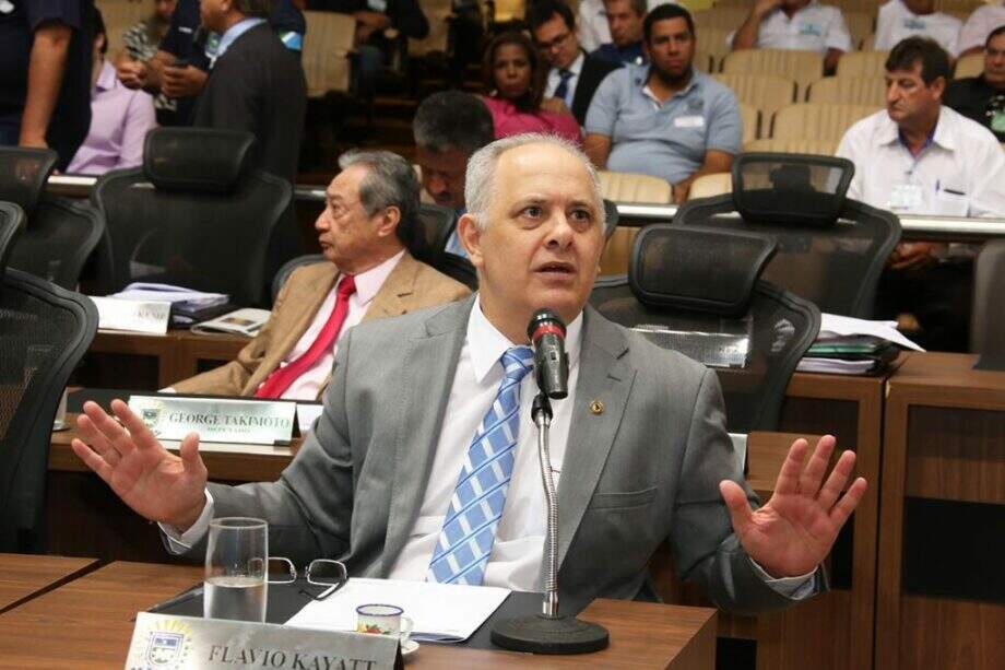 Tucano espera vaga no TCE e não irá disputar eleição da Assembleia