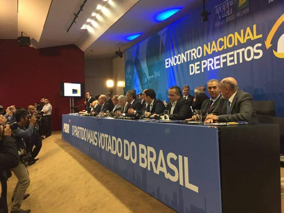 Reinaldo participa de encontro com mais de 800 prefeitos eleitos pelo PSDB