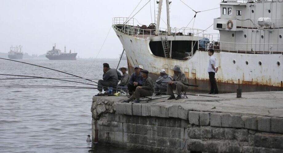 Norte-coreanos ficam feridos em conflito durante pesca irregular no mar do Japão