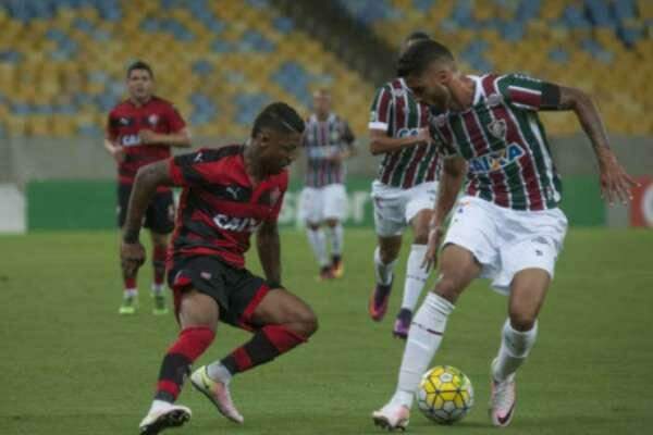 Na volta ao Maracanã, Fluminense decepciona a torcida e só empata