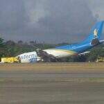Avião de carga faz pouso forçado no Recife