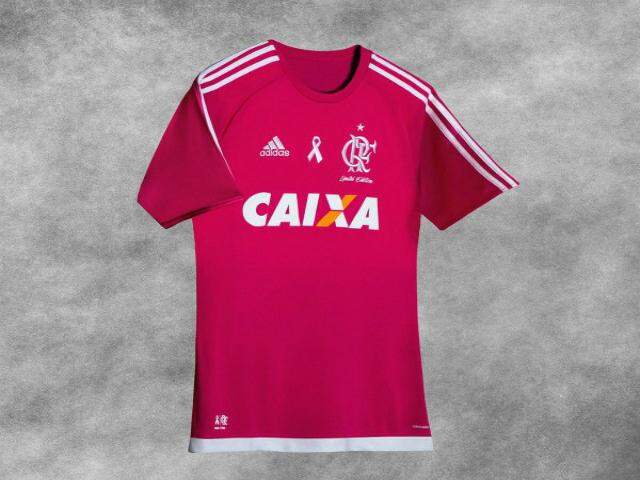 Flamengo e Coritiba lançam camisas rosa em alerta ao câncer de mama