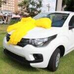 ‘Sortuda’ comemora carro zero quilômetro em premiação do IPTU
