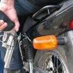 Armado, bandido rouba moto e ‘troca’ por outra em crime na sequência