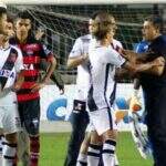 Técnico do Atlético-GO relata ofensas durante discussão com Luan