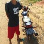 Adolescente fica nervoso ao ver PMs e ‘cai’ com moto que comprou por R$ 50