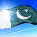 Atentado contra tribunal deixa 13 mortos no Paquistão