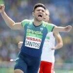 Brasileiro quebra recorde mundial e ganha ouro na final dos 100 metros rasos